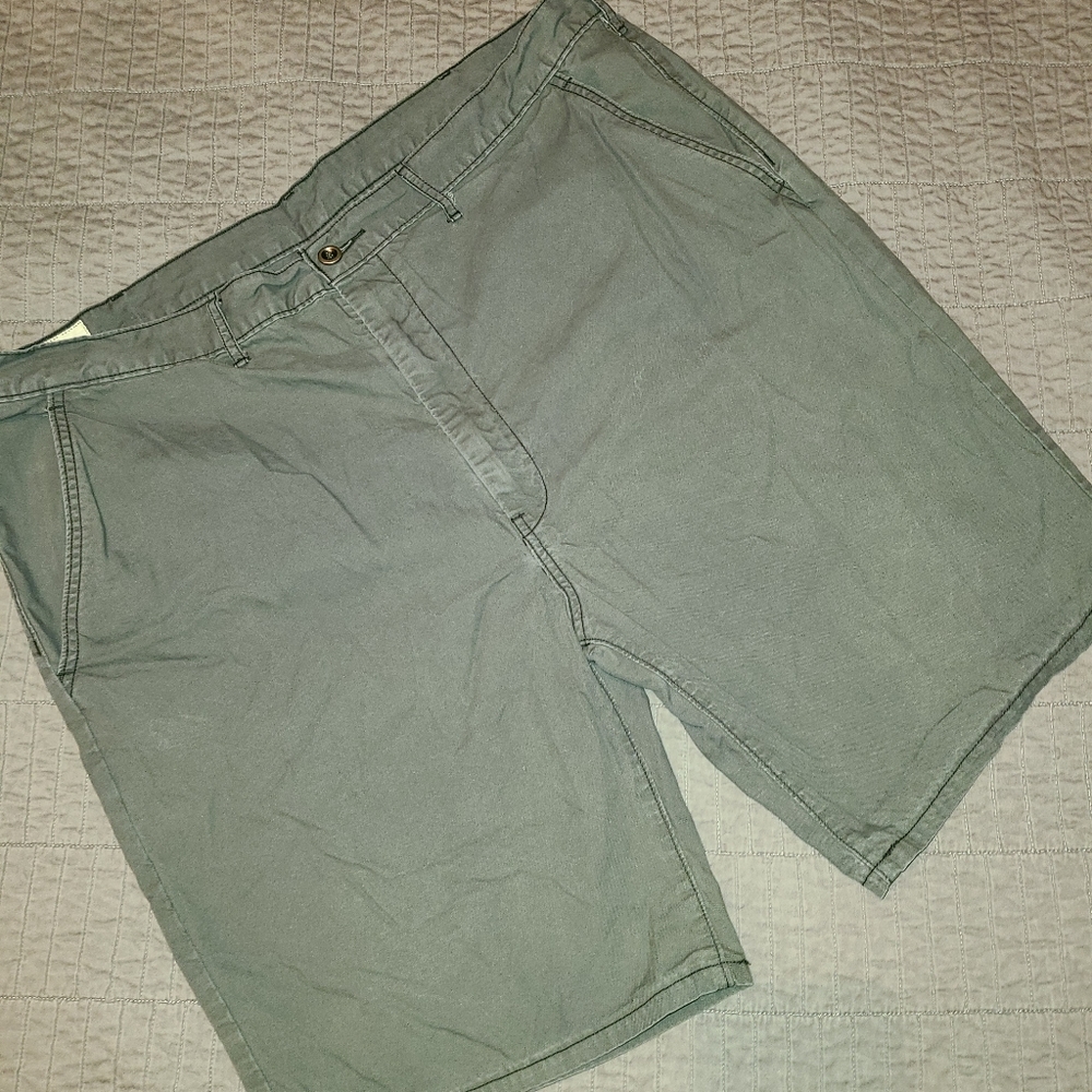 Levi's Mens Gray Kahki shorts